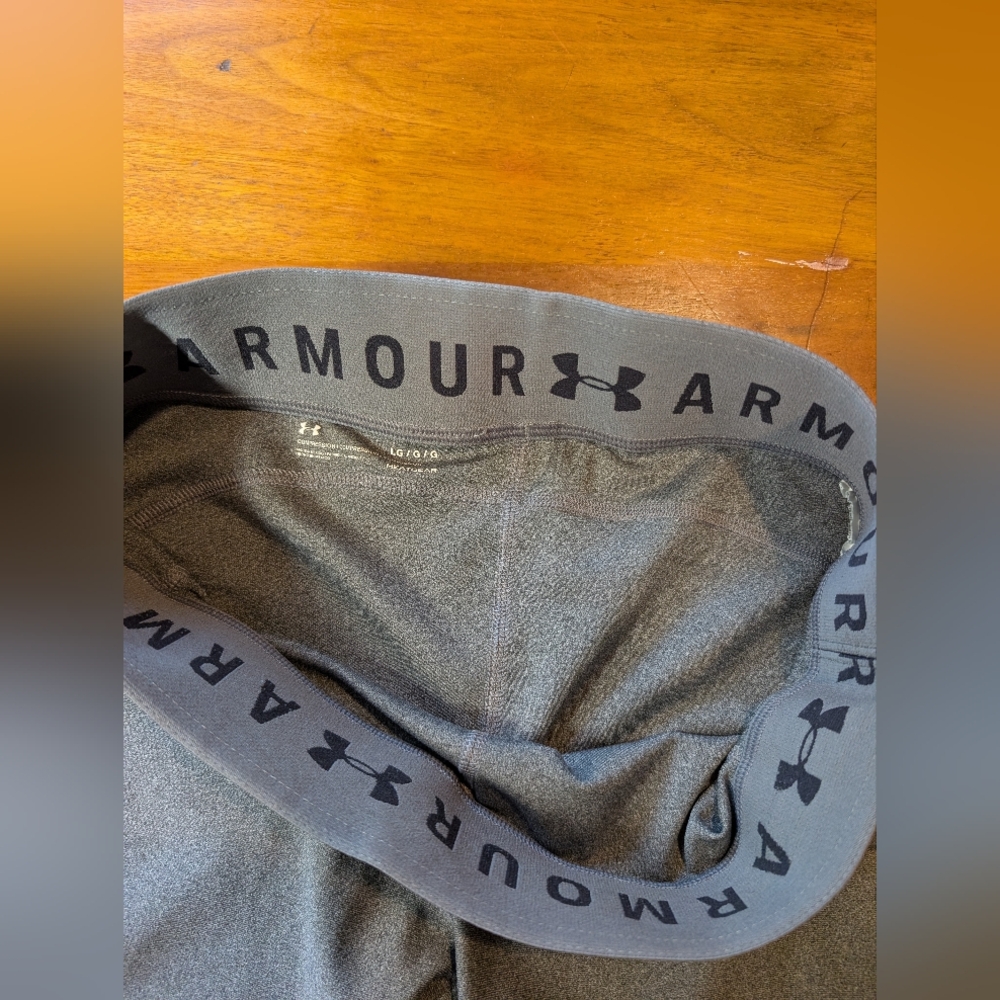 Under Armour Charcoal Leggings - Picture 3 of 10